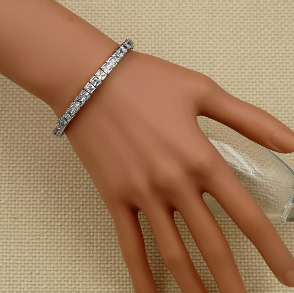 NWT 💎Stunning WHITE GOLD GP CZ TENNIS BRACE